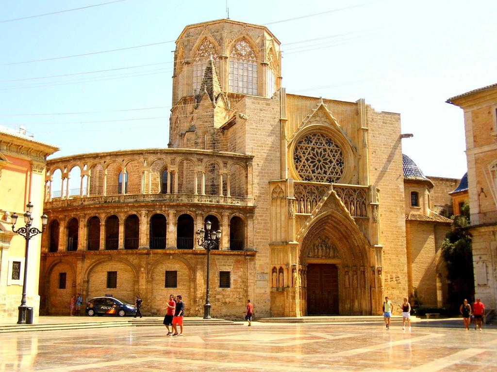 Valencia Apartmans Serranos ภายนอก รูปภาพ